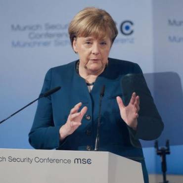Mrs.Angela Merkel says Islam is ‘not the source of terrorism’ and calls for Muslim states to join